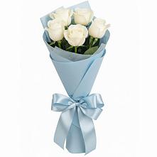 Букет 5 Белых роз Проуд в Винсадах