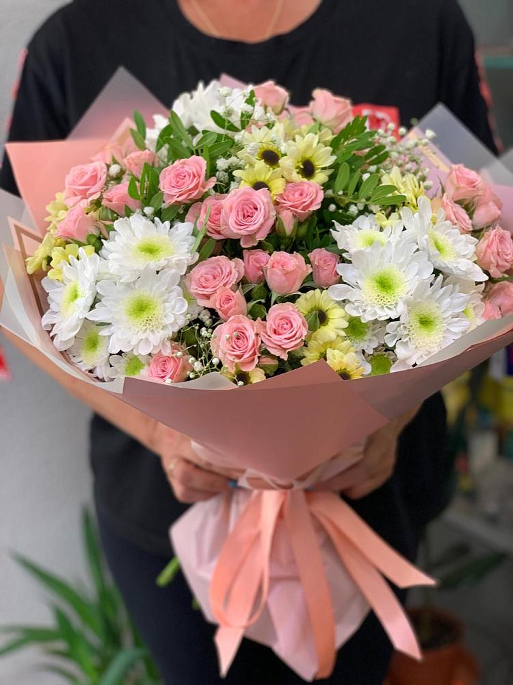 Букет цветов из: Розы и Хризантемы в Винсадах