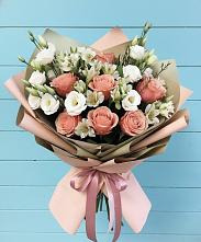 Букет цветов из:  Розы, Альстромерии и Лизиантусы в Винсадах