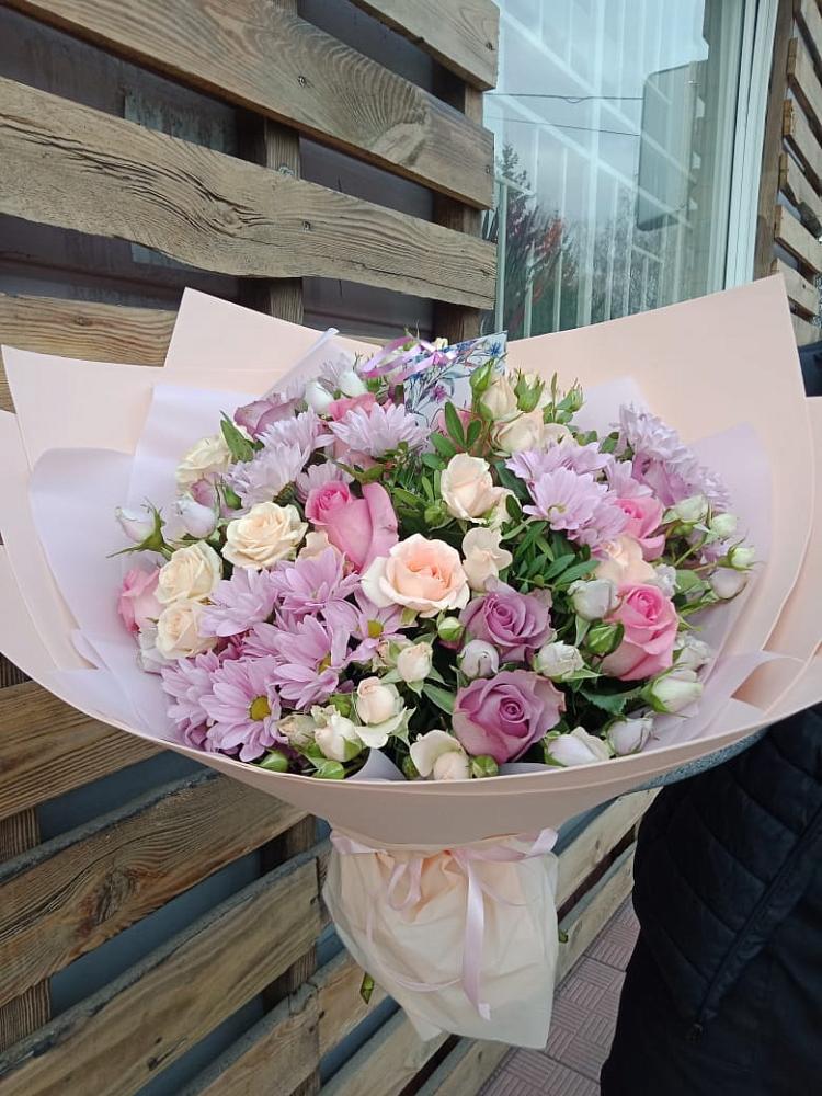 Букет цветов из: Розы и Хризантемы в Винсадах