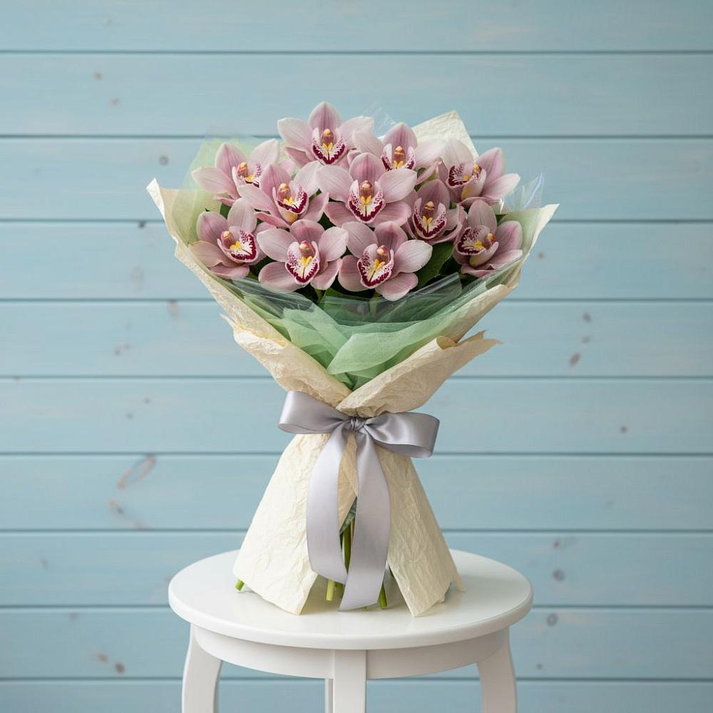 Букет цветов из: Орхидеи и Розы в Винсадах