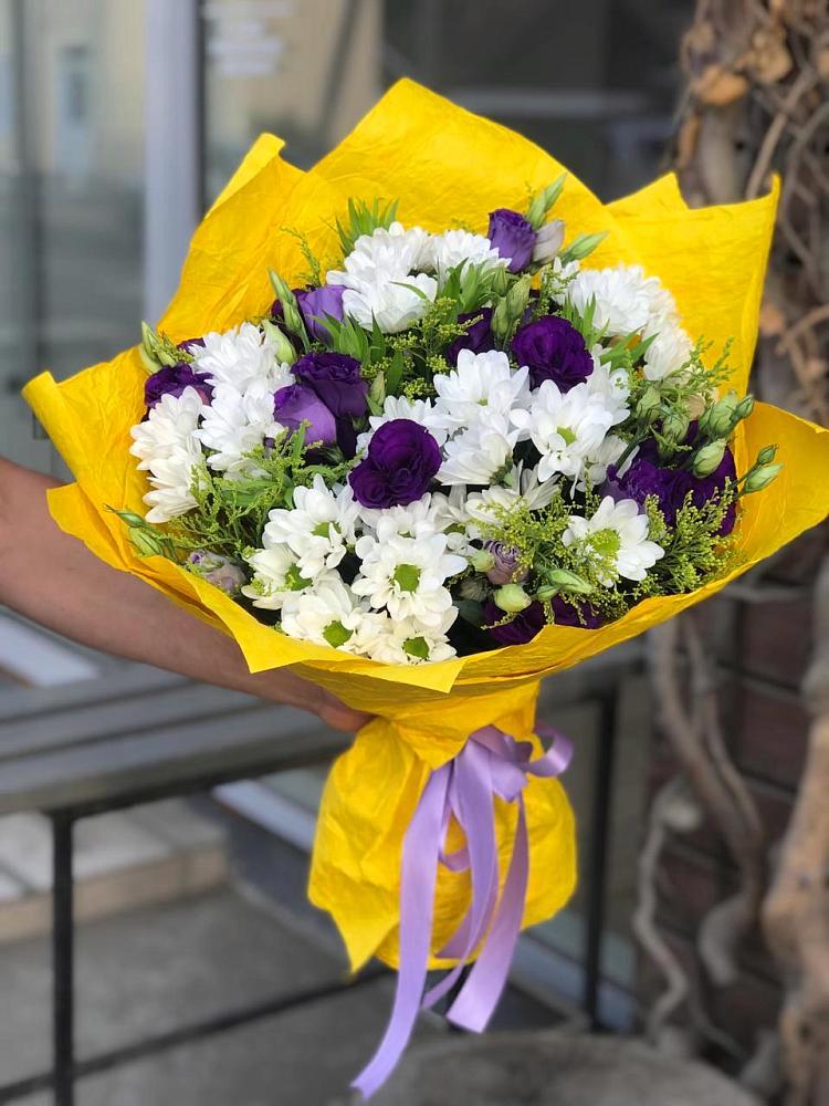 Букет цветов из: Ирисы, Хризантемы и Ромашки в Винсадах