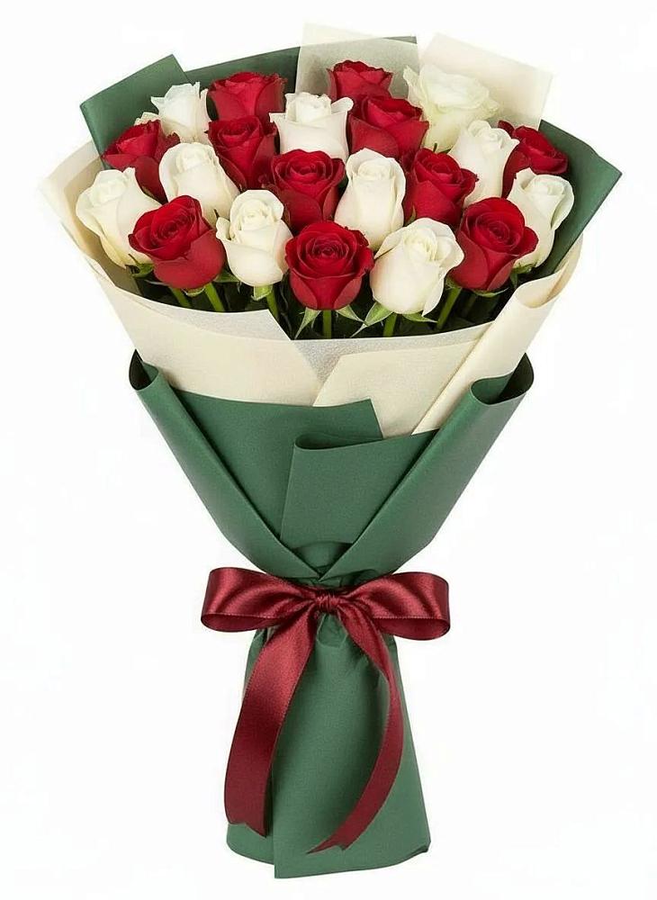 Букет Микс из красных и белых роз в Винсадах