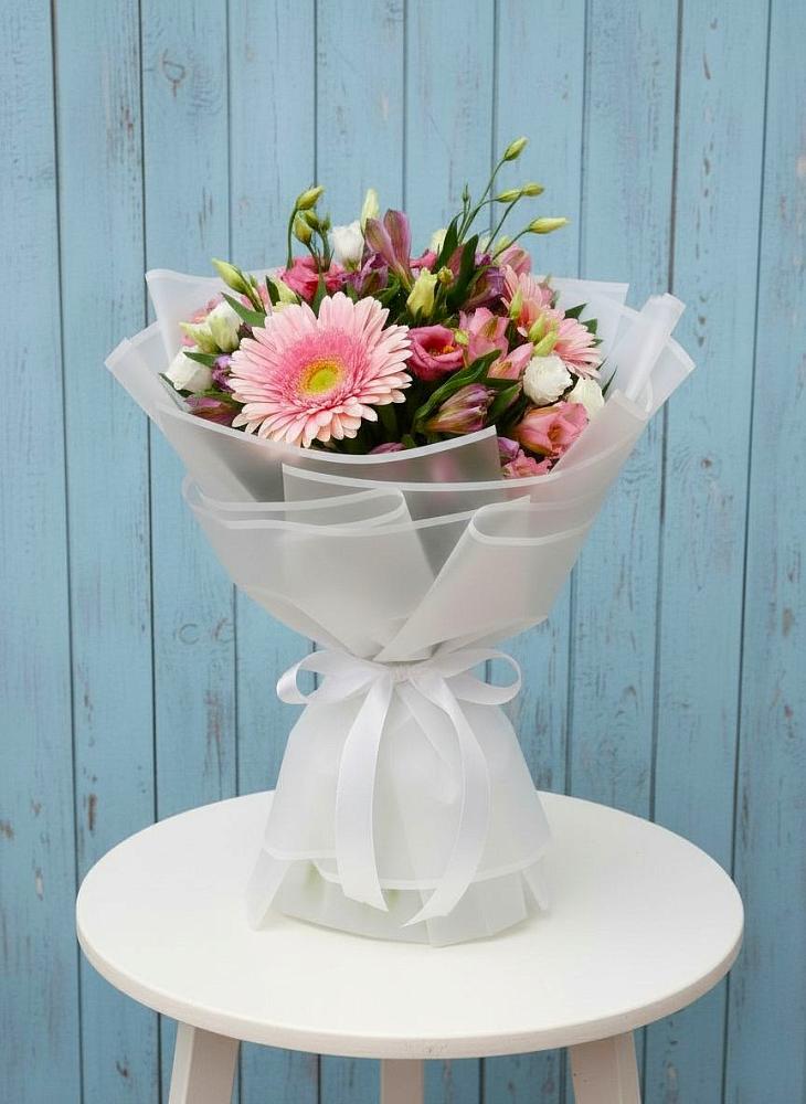 Букет цветов из: Герберы, Альстромерии и Лизиантусы в Винсадах