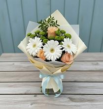 Букет цветов из:  Герберы, Розы и Хризантемы в Винсадах