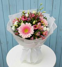 Букет цветов из:  Герберы, Альстромерии и Лизиантусы в Винсадах