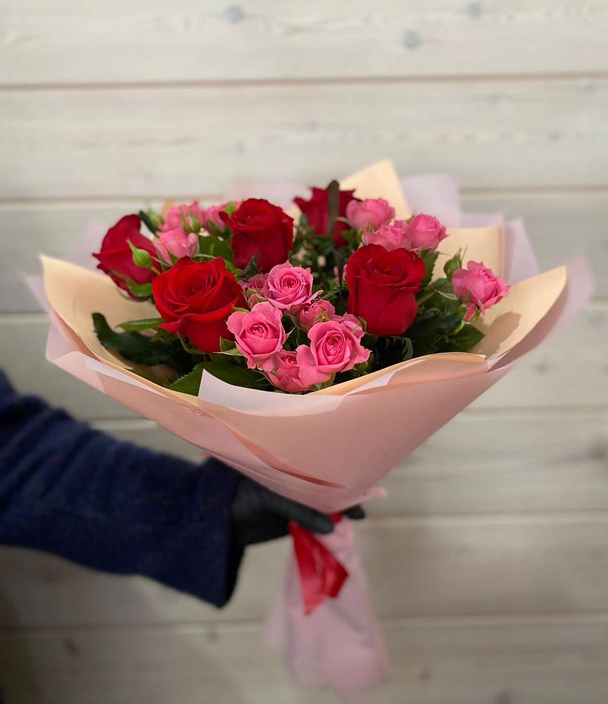 Букет цветов из: Розы в Винсадах