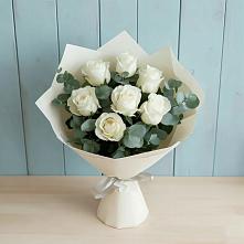 Букет Белые розы в Эвкалипте в Винсадах
