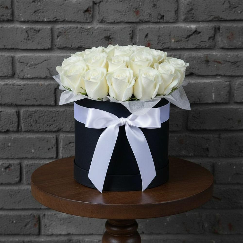 Цветочная композиция из Розы в шляпной коробке в Винсадах