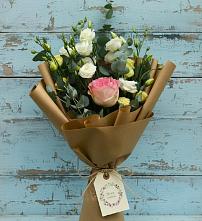 Букет цветов из:  Розы и Лизиантусы в Винсадах